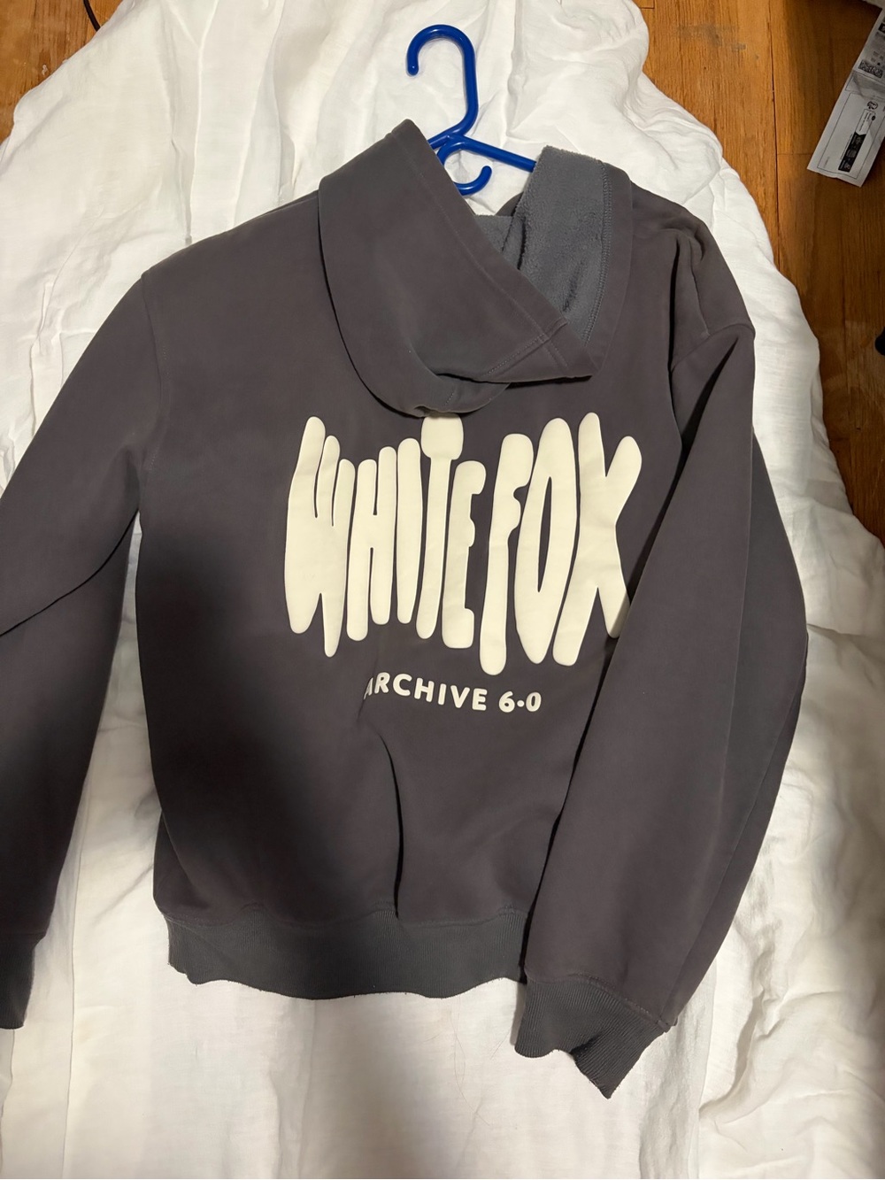 WHITE FOX sweatshirt
